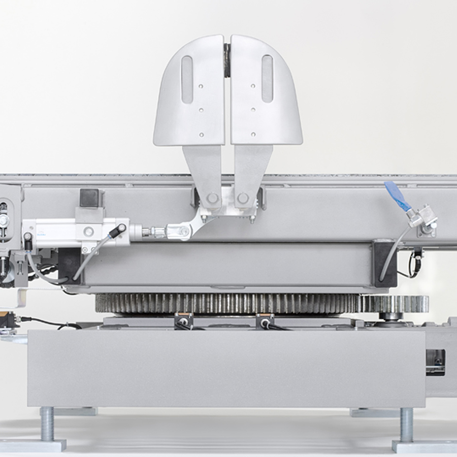 LITOMAT V300 - Drehtisch Liegat-LITOMAT V300 - vollautomatische Stretchfolien-Verpackungsanlage